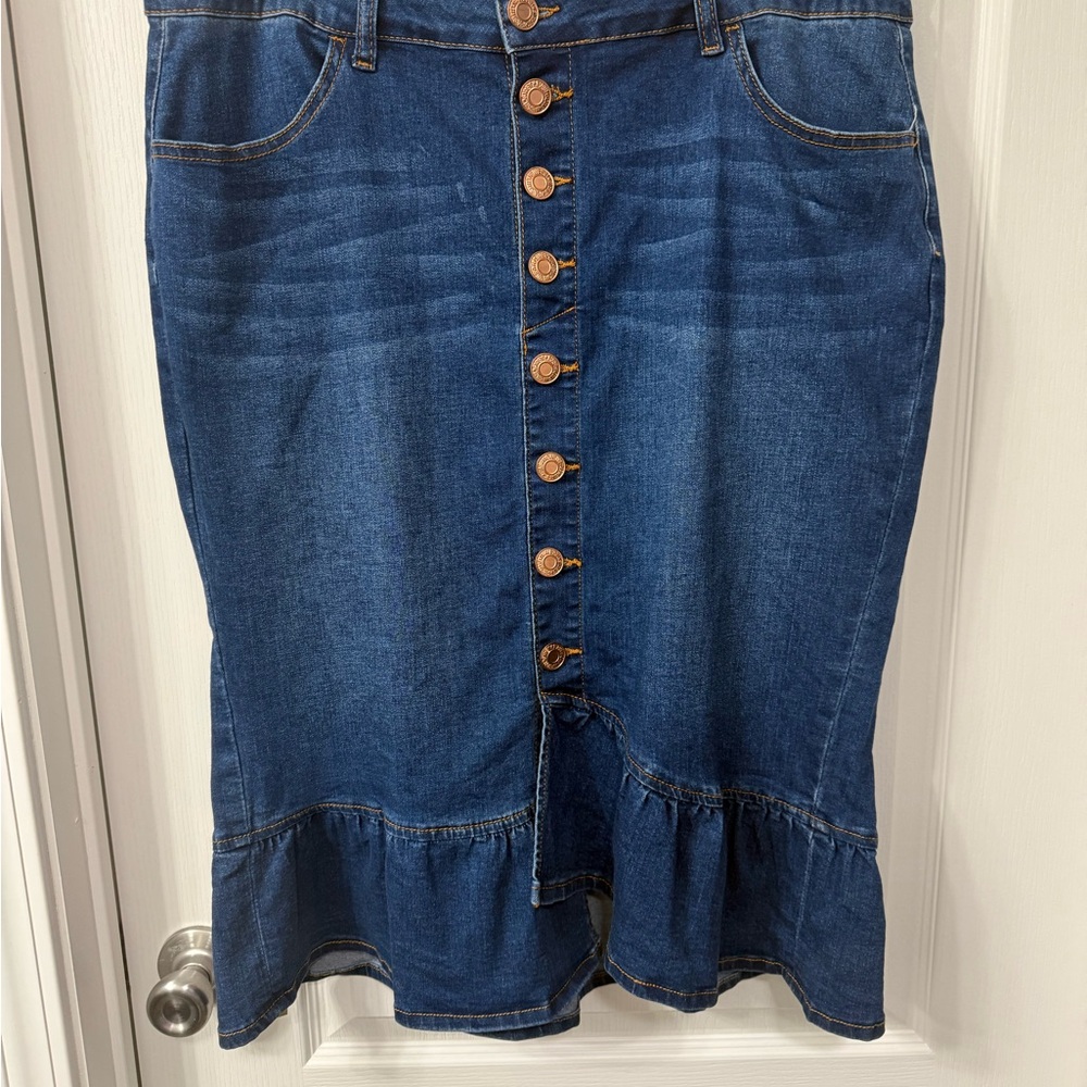 Stylish Blue Denim Asymmetrical Skirt